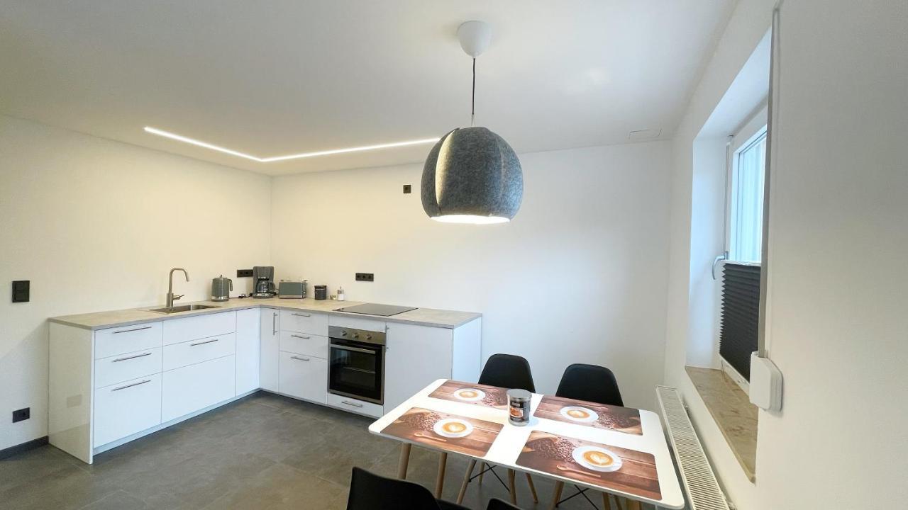 Uraha Apartments Seukendorf ภายนอก รูปภาพ